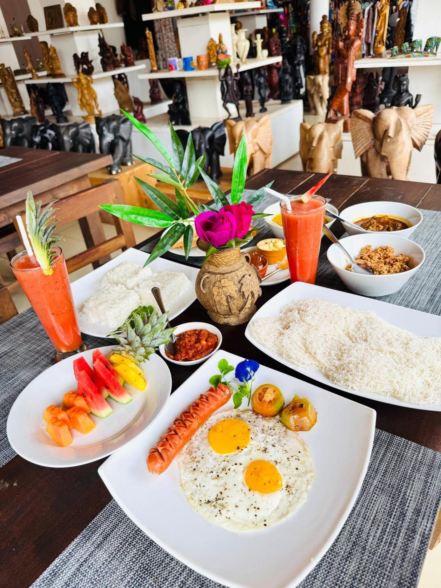 Elepath Lodge- Pinnawala Pinnawala  Bagian luar foto